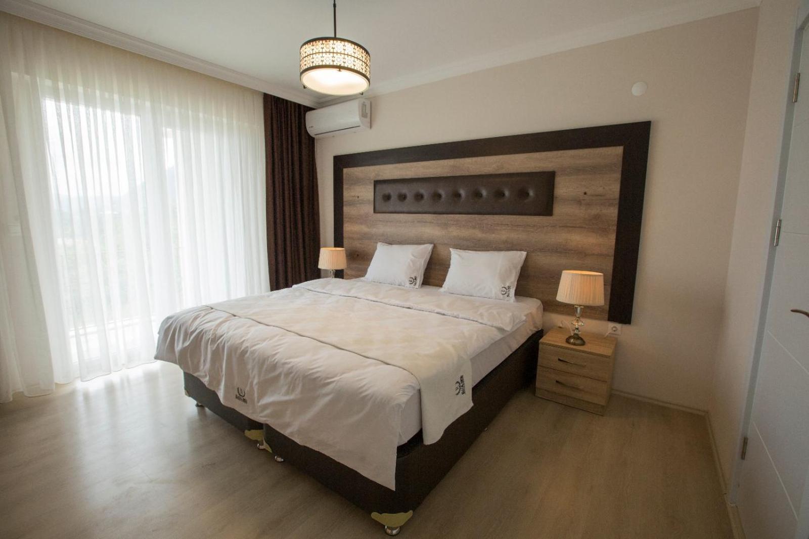 Aparthotel Black Rose Kaşüstü Zewnętrze zdjęcie